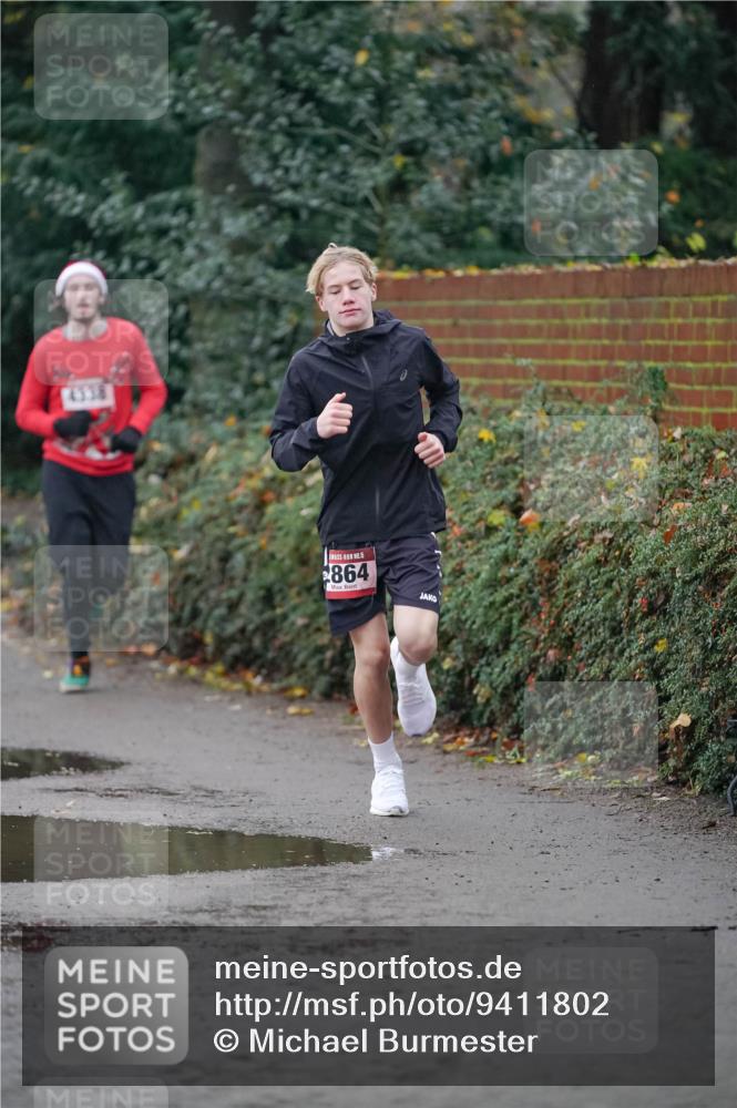 07.12.2025 - St. Pauli X-Mass-Run No. 15 Michael Burmester http://msf.ph/oto/9411802 07.12.2025 10:00:21 Laufen 5, 864 meine-sportfotos.de
