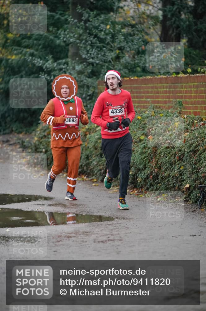 07.12.2025 - St. Pauli X-Mass-Run No. 15 Michael Burmester http://msf.ph/oto/9411820 07.12.2025 10:00:22 Laufen 3893, 4338 meine-sportfotos.de