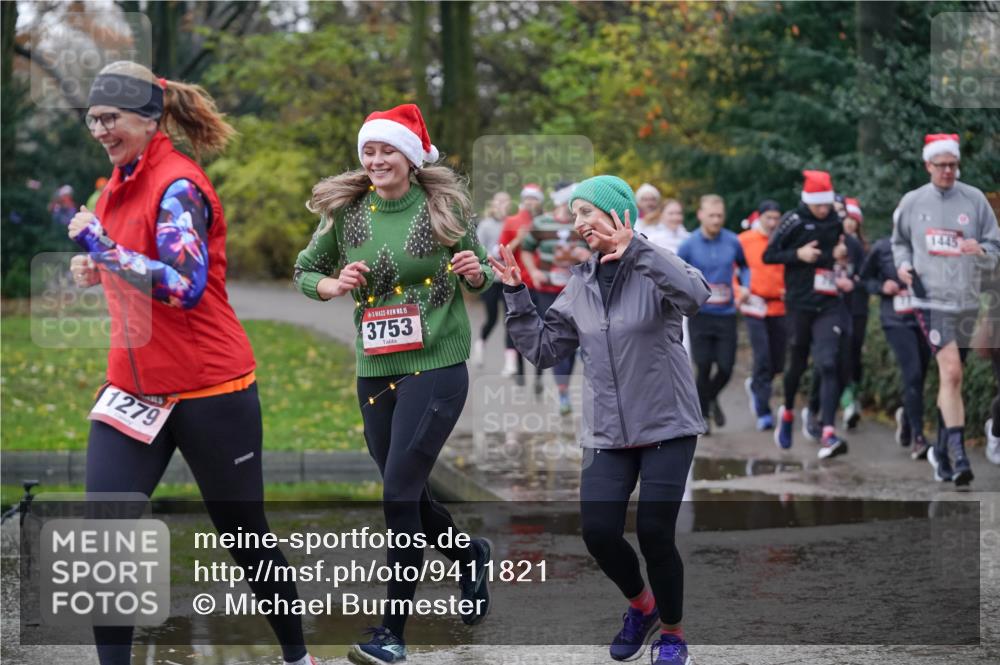 07.12.2025 - St. Pauli X-Mass-Run No. 15 Michael Burmester http://msf.ph/oto/9411821 07.12.2025 11:43:02 Laufen 1279, 15, 3753, 1445 meine-sportfotos.de