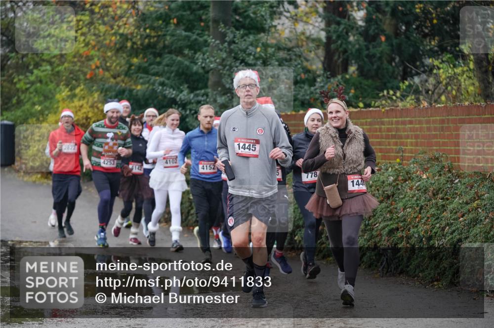07.12.2025 - St. Pauli X-Mass-Run No. 15 Michael Burmester http://msf.ph/oto/9411833 07.12.2025 11:43:04 Laufen 2822, 4253, 4142, 4102, 4152, 1445, 778, 144 meine-sportfotos.de