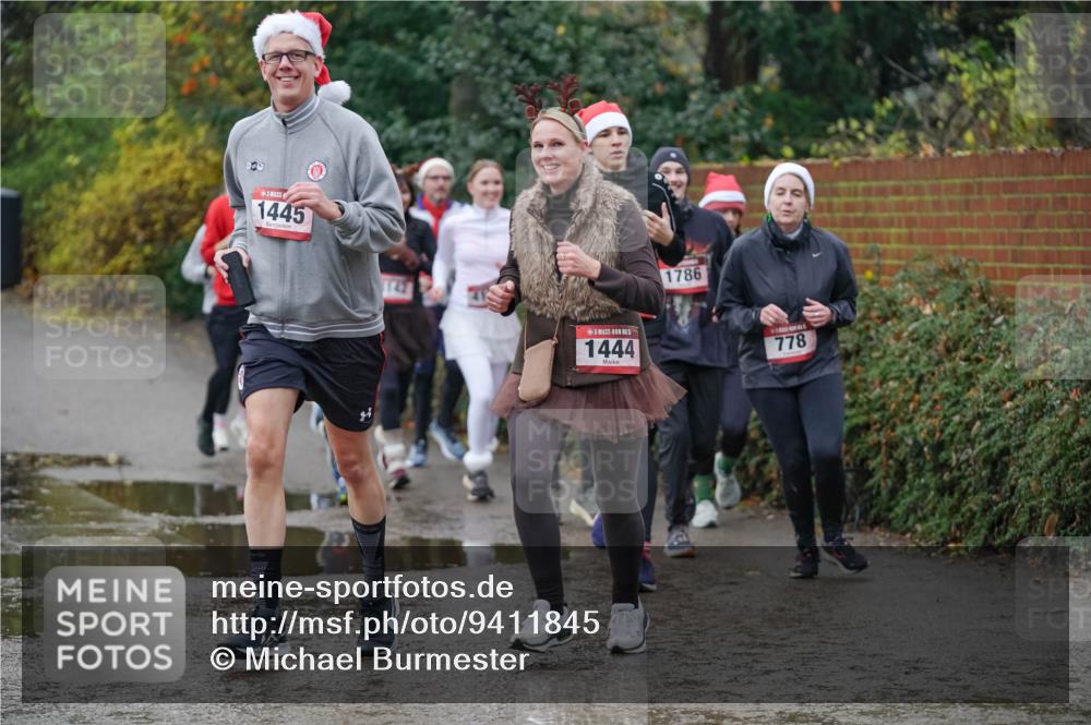 07.12.2025 - St. Pauli X-Mass-Run No. 15 Michael Burmester http://msf.ph/oto/9411845 07.12.2025 11:43:05 Laufen 1445, 1142, 1444, 1786, 778 meine-sportfotos.de