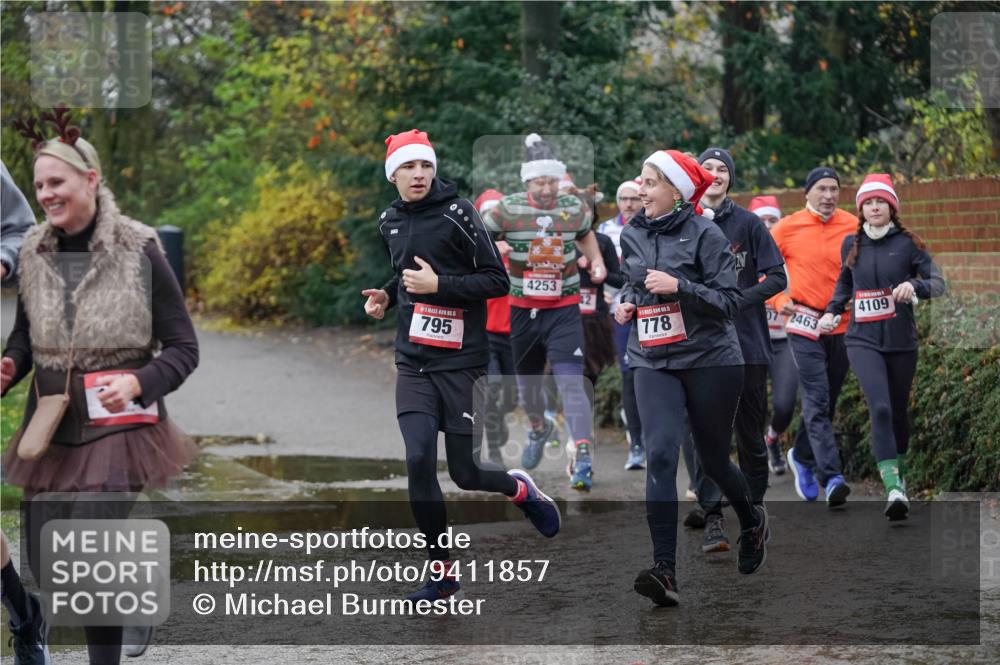 07.12.2025 - St. Pauli X-Mass-Run No. 15 Michael Burmester http://msf.ph/oto/9411857 07.12.2025 11:43:06 Laufen 5, 795, 4253, 12, 778, 07, 2463, 4109 meine-sportfotos.de