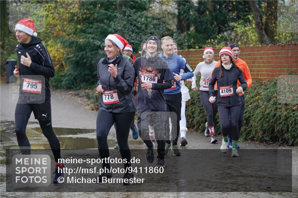 07.12.2025 - St. Pauli X-Mass-Run No. 15 Michael Burmester http://msf.ph/oto/9411860 07.12.2025 11:43:07 Laufen 795, 1, 5, 1786, 41, 4109, 778, 11, 07 meine-sportfotos.de