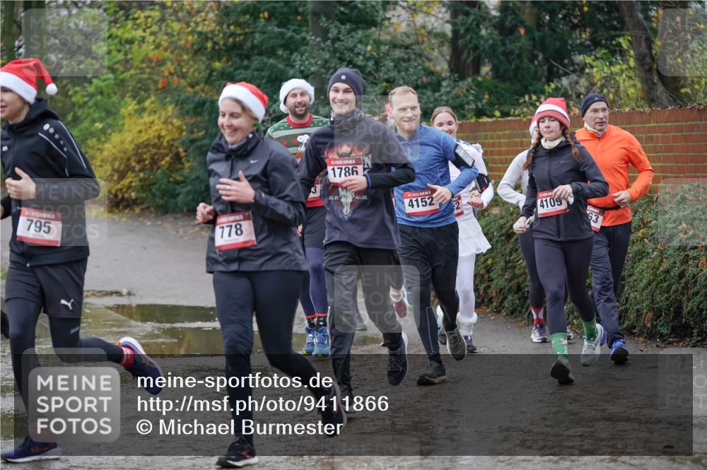 07.12.2025 - St. Pauli X-Mass-Run No. 15 Michael Burmester http://msf.ph/oto/9411866 07.12.2025 11:43:07 Laufen 795, 778, 1786, 3, 31, 07, 03, 08, 1, 4152, 4109, 63 meine-sportfotos.de
