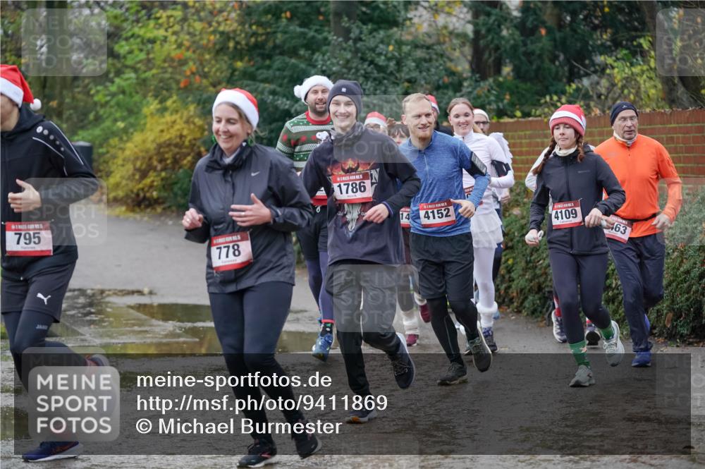 07.12.2025 - St. Pauli X-Mass-Run No. 15 Michael Burmester http://msf.ph/oto/9411869 07.12.2025 11:43:07 Laufen 795, 778, 1786, 14, 4152, 4109, 463 meine-sportfotos.de