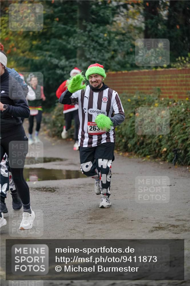 07.12.2025 - St. Pauli X-Mass-Run No. 15 Michael Burmester http://msf.ph/oto/9411873 07.12.2025 10:00:29 Laufen 263 meine-sportfotos.de
