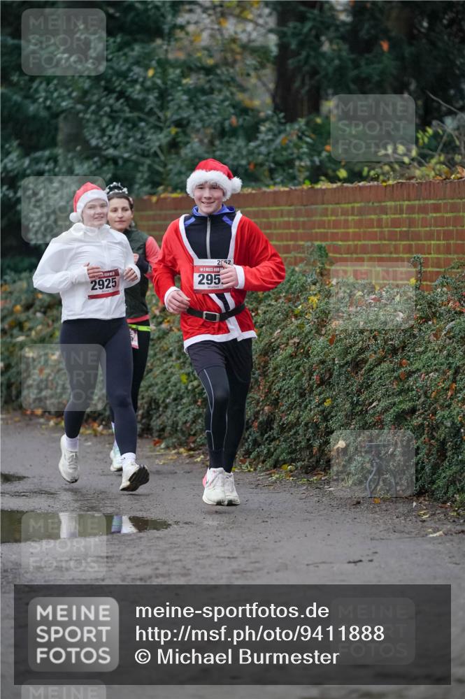 07.12.2025 - St. Pauli X-Mass-Run No. 15 Michael Burmester http://msf.ph/oto/9411888 07.12.2025 10:00:31 Laufen 2925, 295, 2052 meine-sportfotos.de