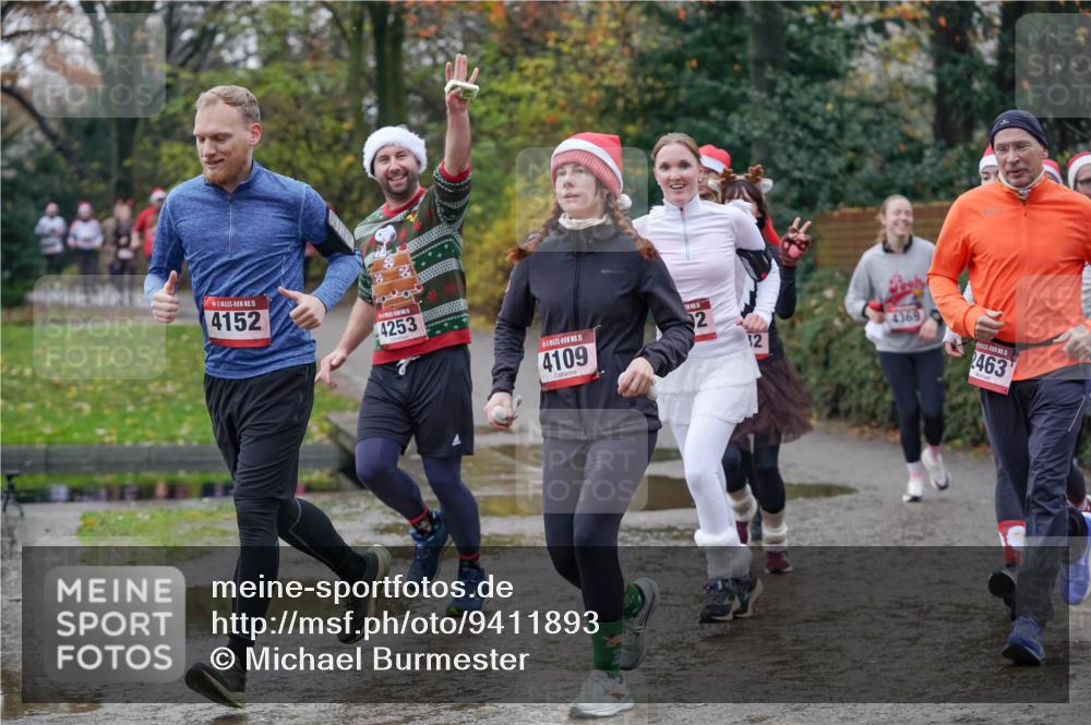 07.12.2025 - St. Pauli X-Mass-Run No. 15 Michael Burmester http://msf.ph/oto/9411893 07.12.2025 11:43:09 Laufen 15, 4152, 8, 4253, 15, 4109, 2, 12, 4369, 2463 meine-sportfotos.de