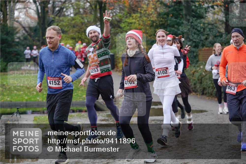 07.12.2025 - St. Pauli X-Mass-Run No. 15 Michael Burmester http://msf.ph/oto/9411896 07.12.2025 11:43:09 Laufen 15, 4152, 4253, 4169, 4102, 15, 2463 meine-sportfotos.de