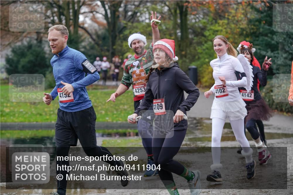 07.12.2025 - St. Pauli X-Mass-Run No. 15 Michael Burmester http://msf.ph/oto/9411904 07.12.2025 11:43:09 Laufen 4152, 6, 20, 4253, 15, 109, 4102, 4142 meine-sportfotos.de