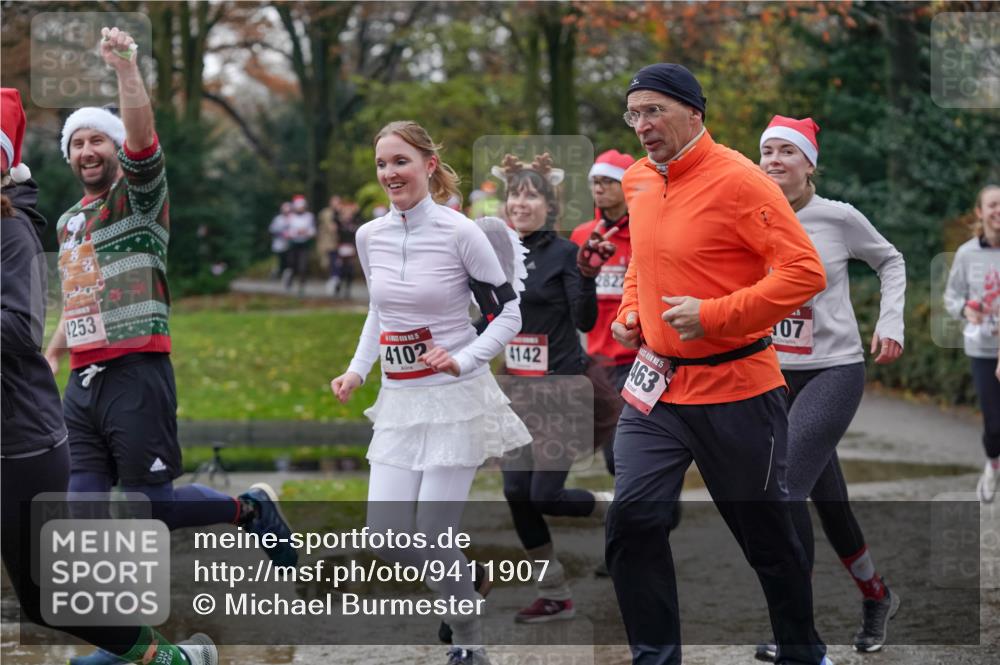 07.12.2025 - St. Pauli X-Mass-Run No. 15 Michael Burmester http://msf.ph/oto/9411907 07.12.2025 11:43:10 Laufen 1253, 4102, 4142, 15, 463, 45, 107 meine-sportfotos.de