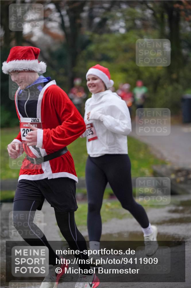 07.12.2025 - St. Pauli X-Mass-Run No. 15 Michael Burmester http://msf.ph/oto/9411909 07.12.2025 10:00:34 Laufen 2952, 20, 25 meine-sportfotos.de