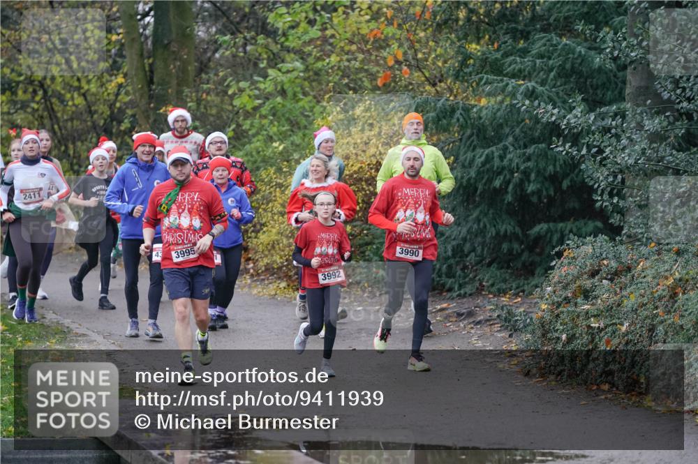 07.12.2025 - St. Pauli X-Mass-Run No. 15 Michael Burmester http://msf.ph/oto/9411939 07.12.2025 11:43:14 Laufen 2410, 2411, 199, 43, 3995, 3990, 3992 meine-sportfotos.de