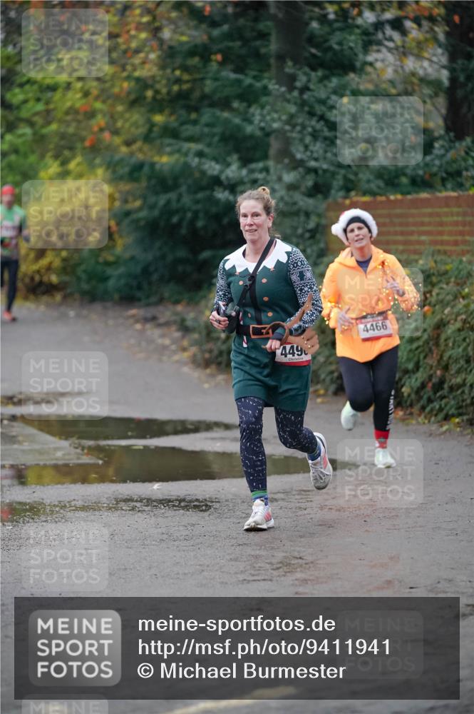 07.12.2025 - St. Pauli X-Mass-Run No. 15 Michael Burmester http://msf.ph/oto/9411941 07.12.2025 10:00:37 Laufen 4490, 4466 meine-sportfotos.de