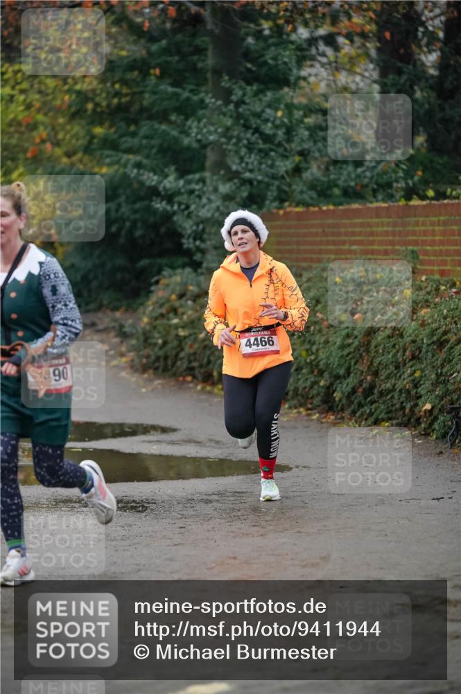 07.12.2025 - St. Pauli X-Mass-Run No. 15 Michael Burmester http://msf.ph/oto/9411944 07.12.2025 10:00:38 Laufen 90, 1001, 4466 meine-sportfotos.de
