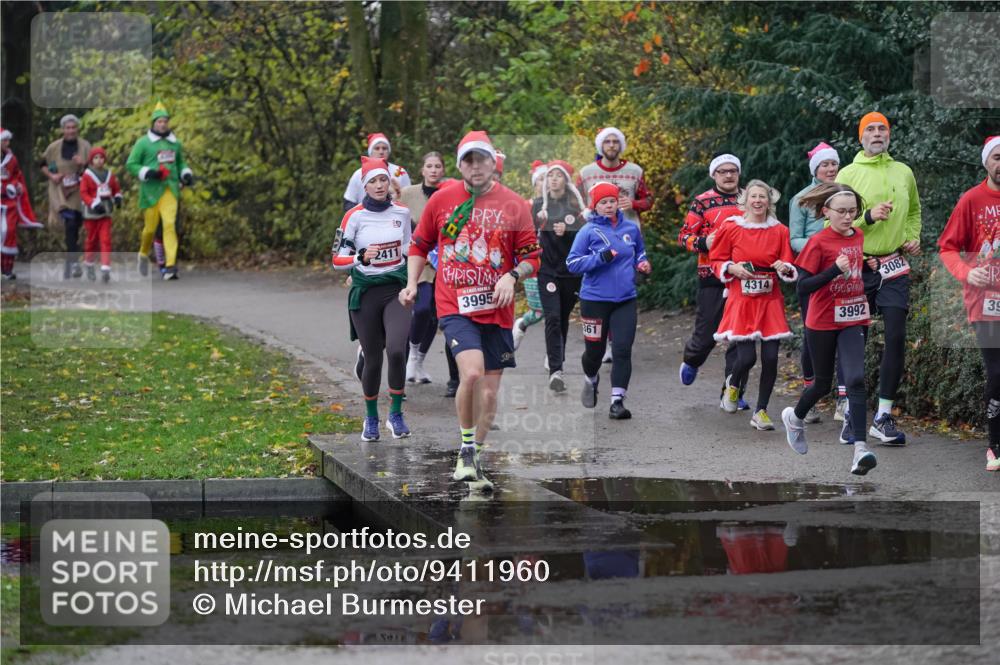07.12.2025 - St. Pauli X-Mass-Run No. 15 Michael Burmester http://msf.ph/oto/9411960 07.12.2025 11:43:16 Laufen 2411, 3995, 361, 4314, 3992, 3082, 39 meine-sportfotos.de