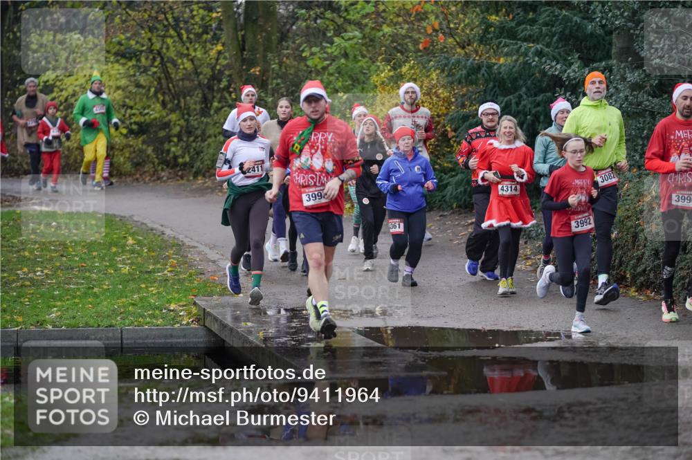 07.12.2025 - St. Pauli X-Mass-Run No. 15 Michael Burmester http://msf.ph/oto/9411964 07.12.2025 11:43:16 Laufen 2411, 399, 361, 4314, 3992, 3082, 399 meine-sportfotos.de