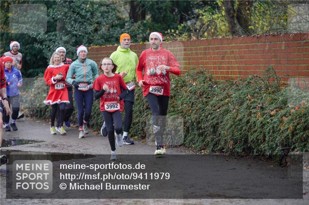 07.12.2025 - St. Pauli X-Mass-Run No. 15 Michael Burmester http://msf.ph/oto/9411979 07.12.2025 11:43:18 Laufen 4314, 3081, 3992, 3082, 3990 meine-sportfotos.de