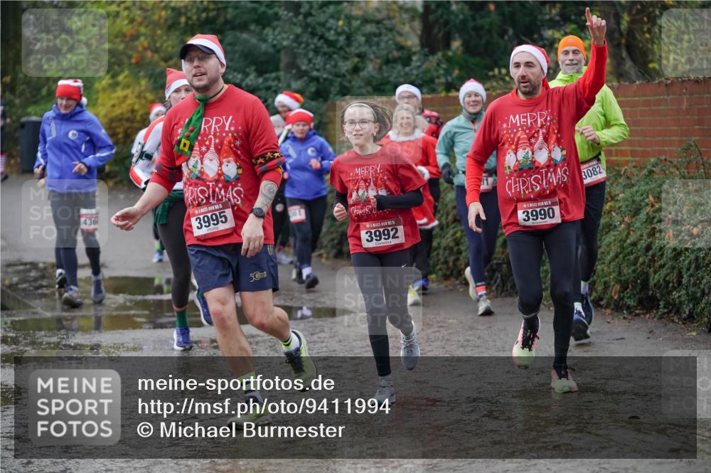 07.12.2025 - St. Pauli X-Mass-Run No. 15 Michael Burmester http://msf.ph/oto/9411994 07.12.2025 11:43:20 Laufen 436, 15, 3995, 15, 3992, 3990, 3082, 50 meine-sportfotos.de
