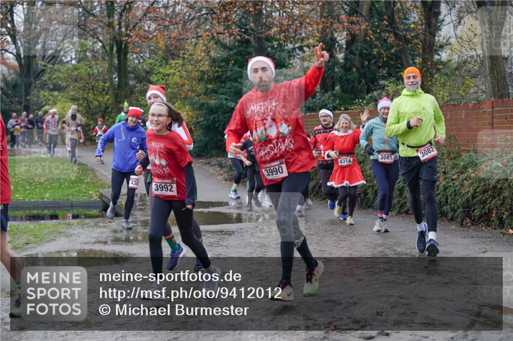 07.12.2025 - St. Pauli X-Mass-Run No. 15 Michael Burmester http://msf.ph/oto/9412012 07.12.2025 11:43:21 Laufen 4314, 3990, 436, 3992, 3081, 3082 meine-sportfotos.de