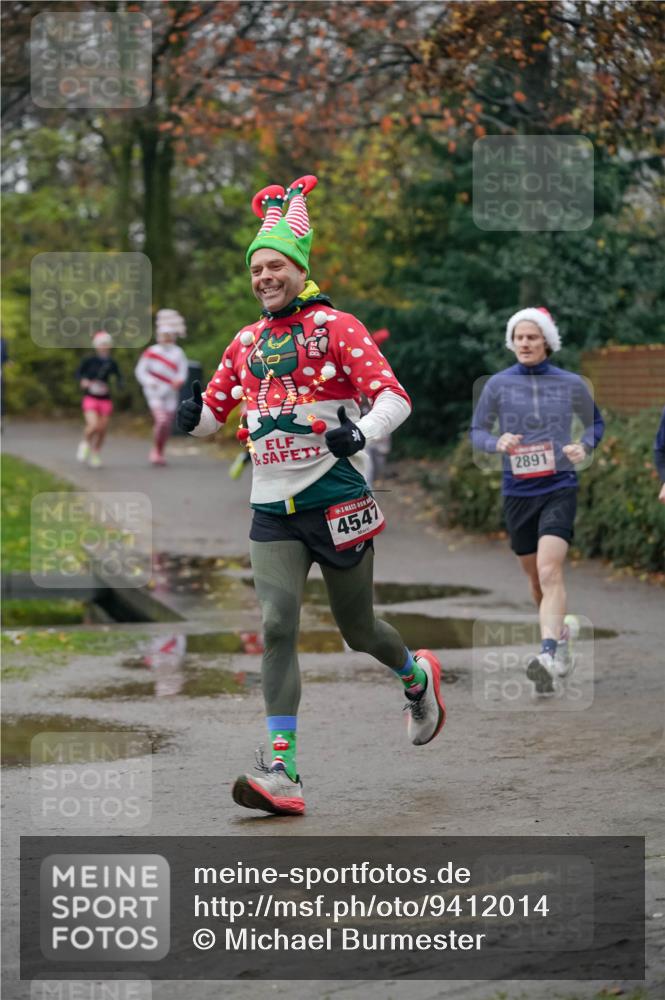 07.12.2025 - St. Pauli X-Mass-Run No. 15 Michael Burmester http://msf.ph/oto/9412014 07.12.2025 10:00:47 Laufen 4547, 2891 meine-sportfotos.de