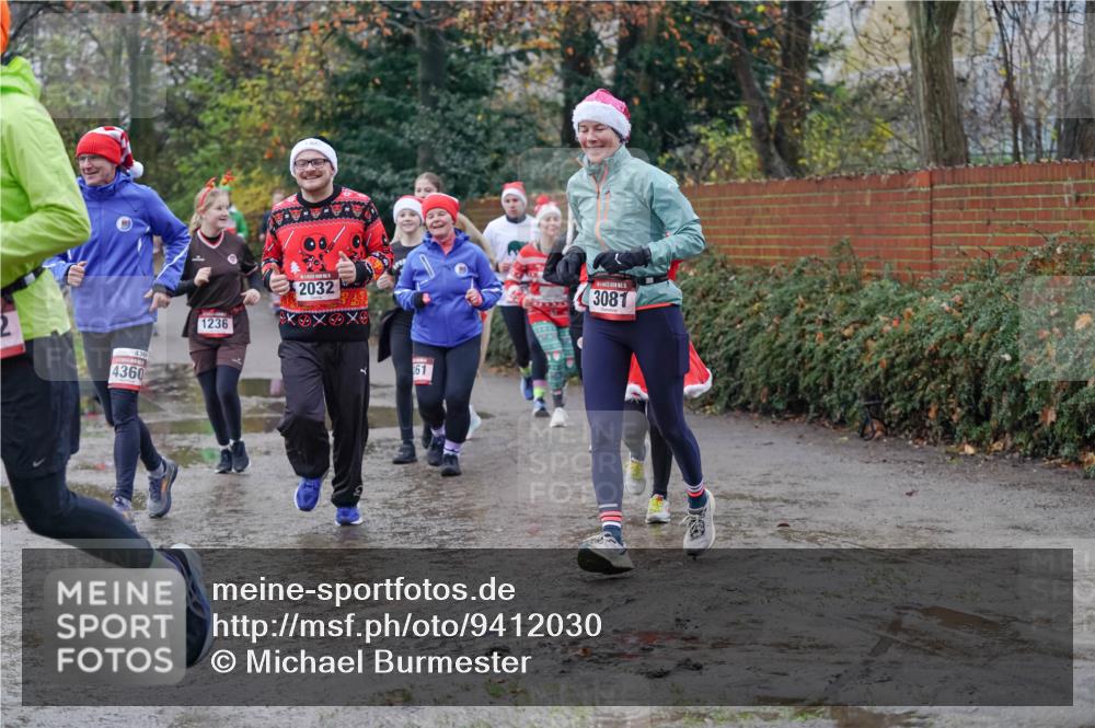 07.12.2025 - St. Pauli X-Mass-Run No. 15 Michael Burmester http://msf.ph/oto/9412030 07.12.2025 11:43:23 Laufen 2, 4360, 4360, 1236, 2032, 61, 3081 meine-sportfotos.de