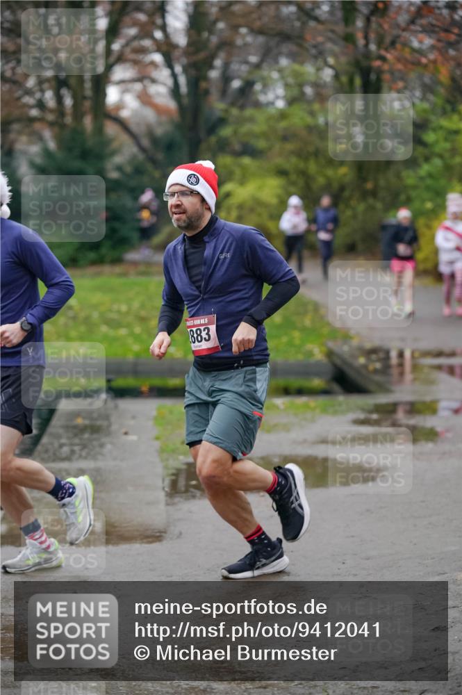07.12.2025 - St. Pauli X-Mass-Run No. 15 Michael Burmester http://msf.ph/oto/9412041 07.12.2025 10:00:49 Laufen 15, 883 meine-sportfotos.de