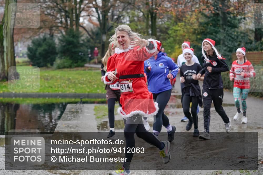 07.12.2025 - St. Pauli X-Mass-Run No. 15 Michael Burmester http://msf.ph/oto/9412063 07.12.2025 11:43:25 Laufen 15, 236, 314, 1994, 4604 meine-sportfotos.de