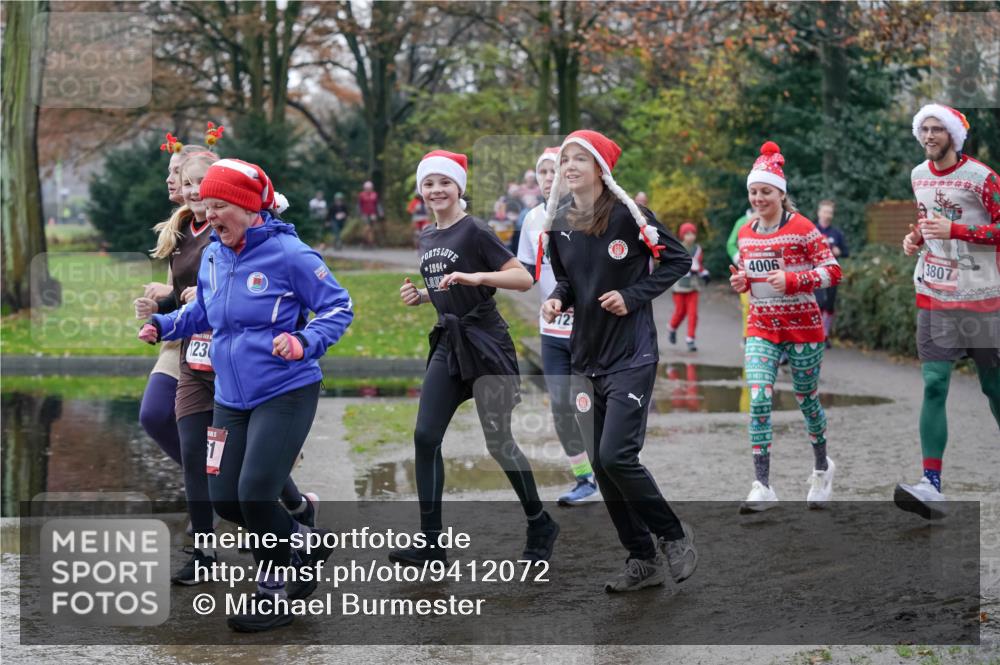 07.12.2025 - St. Pauli X-Mass-Run No. 15 Michael Burmester http://msf.ph/oto/9412072 07.12.2025 11:43:26 Laufen 123, 5, 1, 1994, 721, 4006, 3807 meine-sportfotos.de