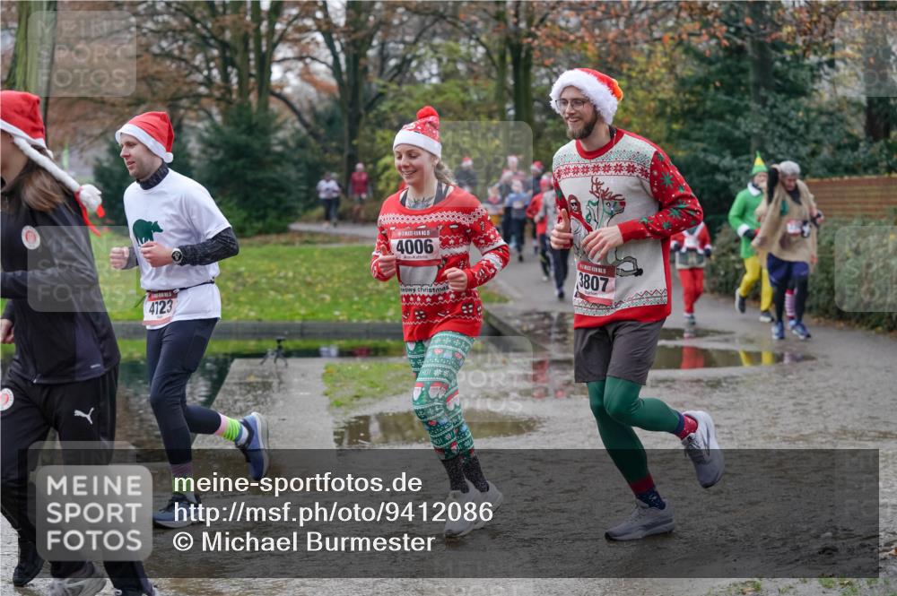 07.12.2025 - St. Pauli X-Mass-Run No. 15 Michael Burmester http://msf.ph/oto/9412086 07.12.2025 11:43:27 Laufen 15, 4006, 4123, 3807 meine-sportfotos.de