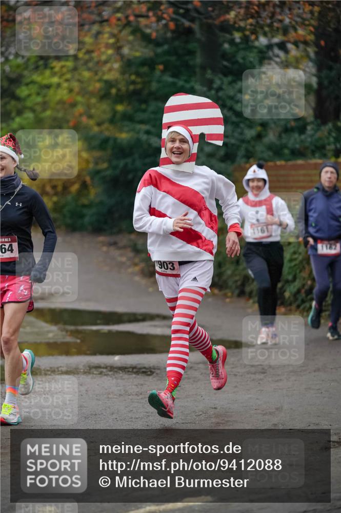 07.12.2025 - St. Pauli X-Mass-Run No. 15 Michael Burmester http://msf.ph/oto/9412088 07.12.2025 10:00:55 Laufen 15, 64, 1903, 1161, 1182 meine-sportfotos.de