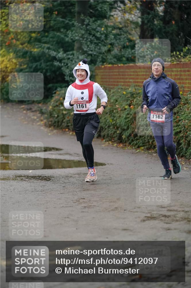 07.12.2025 - St. Pauli X-Mass-Run No. 15 Michael Burmester http://msf.ph/oto/9412097 07.12.2025 10:00:56 Laufen 15, 1161, 1162 meine-sportfotos.de