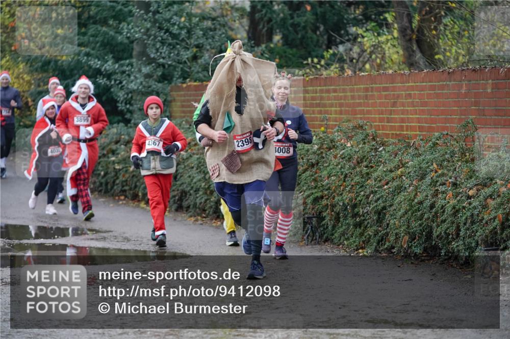 07.12.2025 - St. Pauli X-Mass-Run No. 15 Michael Burmester http://msf.ph/oto/9412098 07.12.2025 11:43:29 Laufen 4035, 3899, 4367, 2398, 1008 meine-sportfotos.de