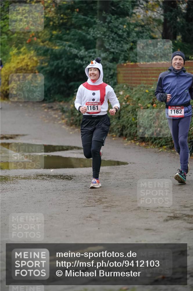 07.12.2025 - St. Pauli X-Mass-Run No. 15 Michael Burmester http://msf.ph/oto/9412103 07.12.2025 10:00:57 Laufen 15, 1161, 1162 meine-sportfotos.de