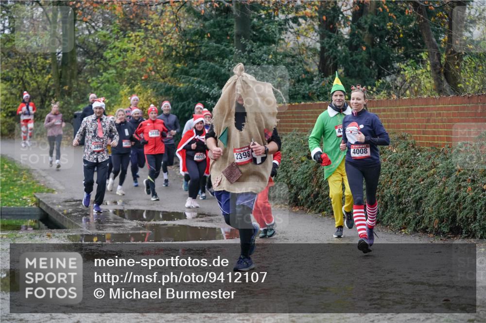 07.12.2025 - St. Pauli X-Mass-Run No. 15 Michael Burmester http://msf.ph/oto/9412107 07.12.2025 11:43:30 Laufen 3898, 380, 3689, 43, 4035, 2398, 4008 meine-sportfotos.de