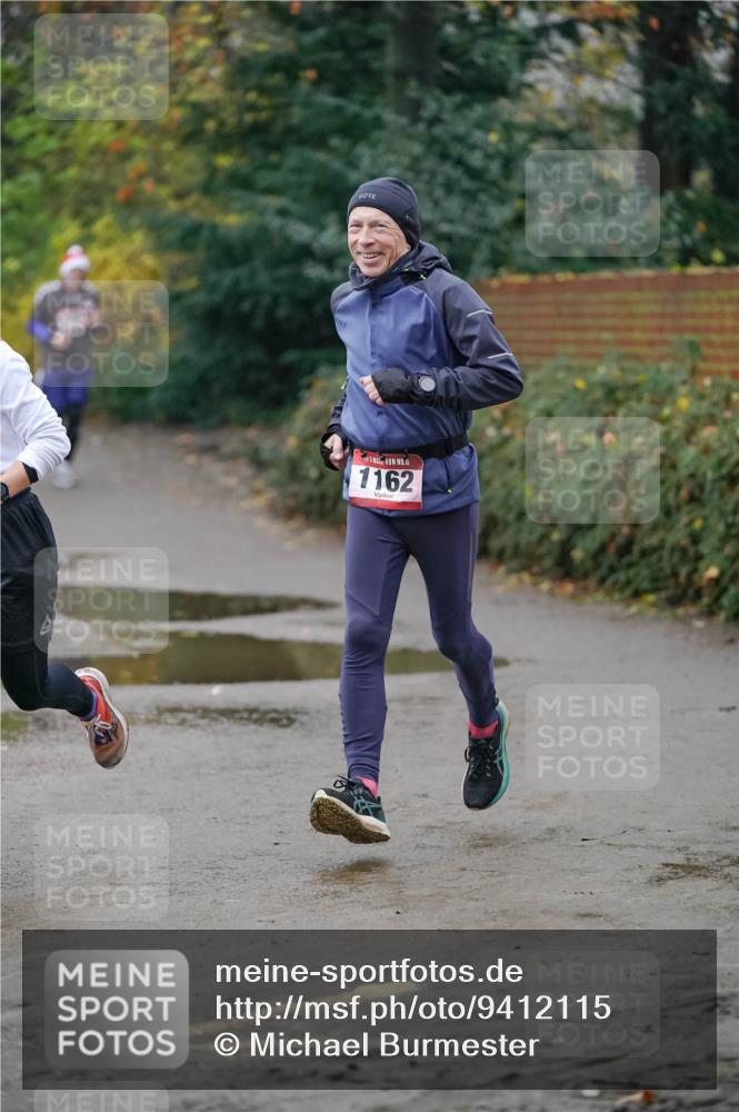 07.12.2025 - St. Pauli X-Mass-Run No. 15 Michael Burmester http://msf.ph/oto/9412115 07.12.2025 10:00:58 Laufen 6, 1162 meine-sportfotos.de