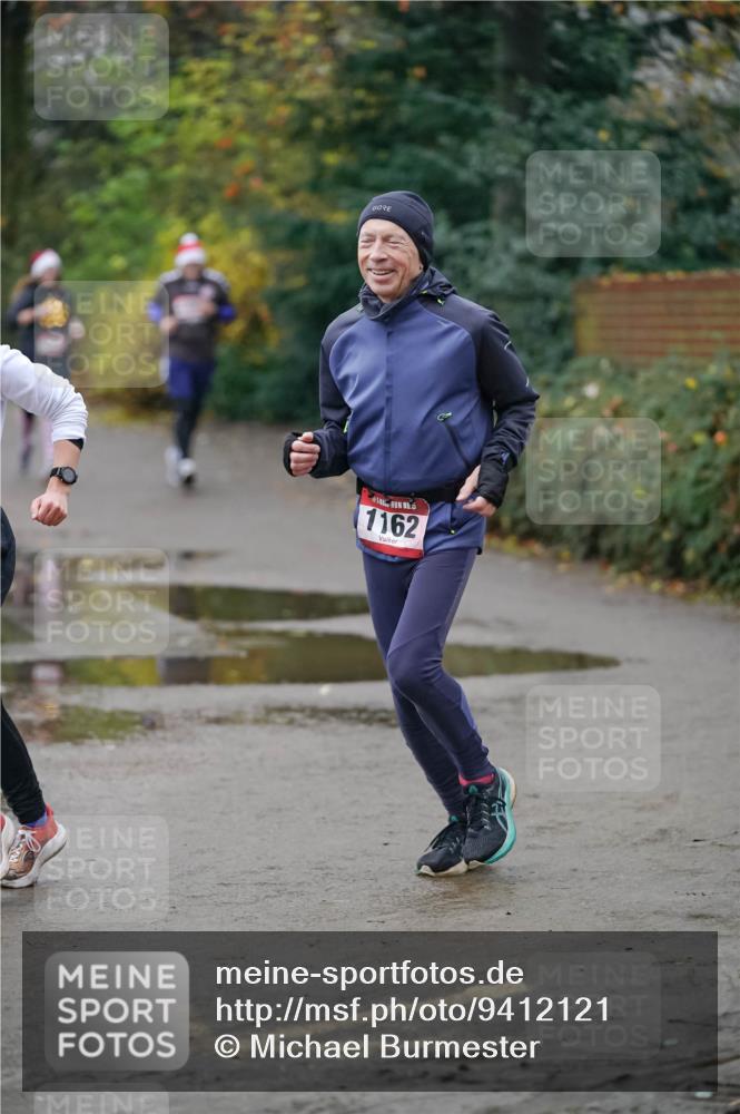 07.12.2025 - St. Pauli X-Mass-Run No. 15 Michael Burmester http://msf.ph/oto/9412121 07.12.2025 10:00:58 Laufen 6, 1162 meine-sportfotos.de