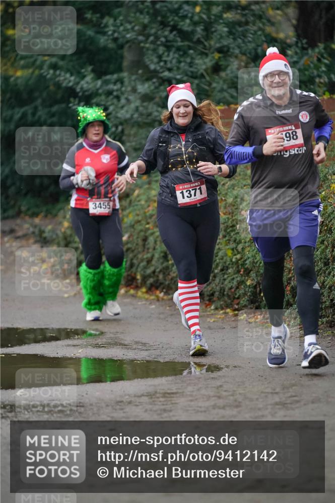 07.12.2025 - St. Pauli X-Mass-Run No. 15 Michael Burmester http://msf.ph/oto/9412142 07.12.2025 10:01:03 Laufen 3455, 15, 1371, 98 meine-sportfotos.de