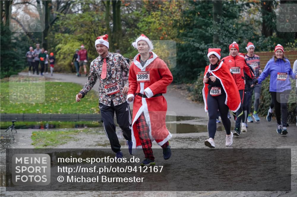 07.12.2025 - St. Pauli X-Mass-Run No. 15 Michael Burmester http://msf.ph/oto/9412167 07.12.2025 11:43:34 Laufen 3898, 3899, 4035, 743, 3689, 3692 meine-sportfotos.de