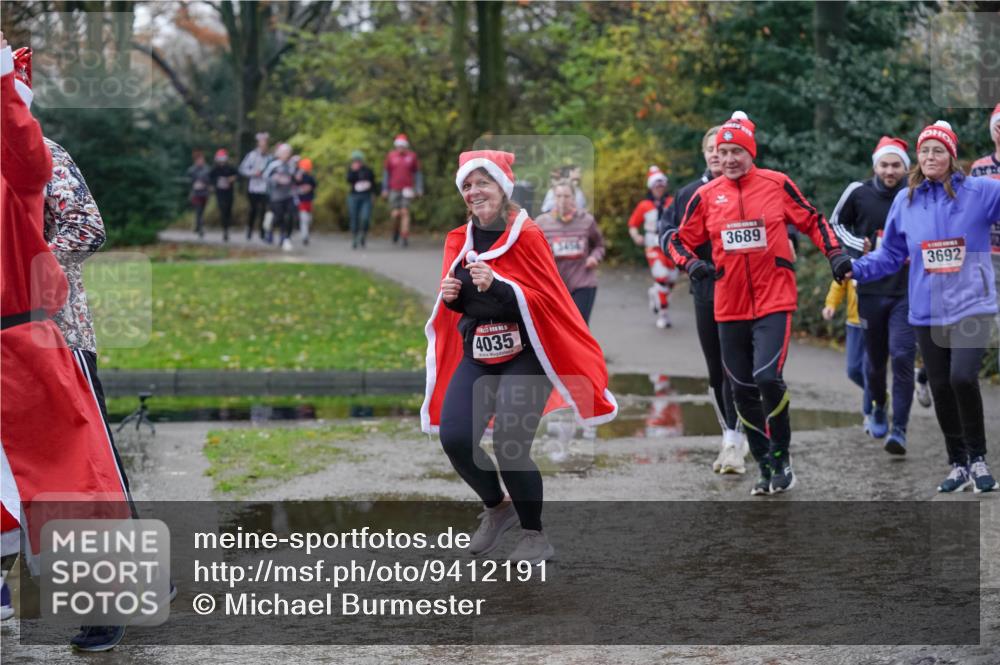 07.12.2025 - St. Pauli X-Mass-Run No. 15 Michael Burmester http://msf.ph/oto/9412191 07.12.2025 11:43:36 Laufen 4035, 3456, 3689, 3692 meine-sportfotos.de