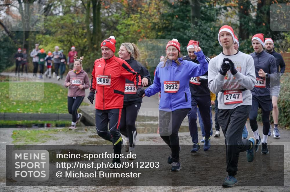 07.12.2025 - St. Pauli X-Mass-Run No. 15 Michael Burmester http://msf.ph/oto/9412203 07.12.2025 11:43:37 Laufen 3456, 5, 3689, 8833, 15, 3692, 5, 2747, 754 meine-sportfotos.de