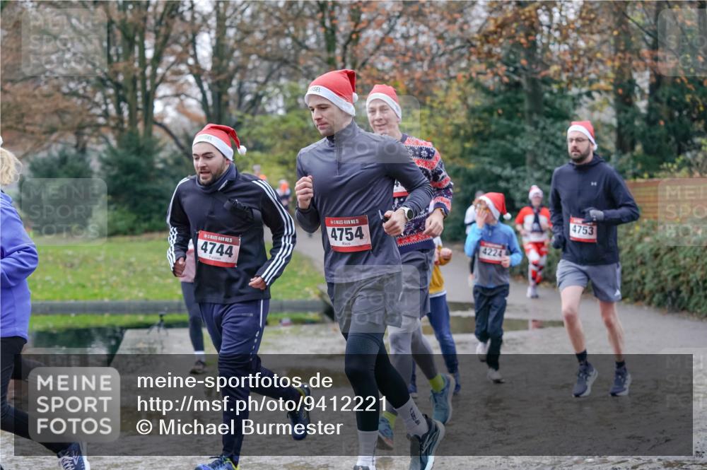 07.12.2025 - St. Pauli X-Mass-Run No. 15 Michael Burmester http://msf.ph/oto/9412221 07.12.2025 11:43:38 Laufen 15, 4744, 15, 4754, 4224, 4753 meine-sportfotos.de