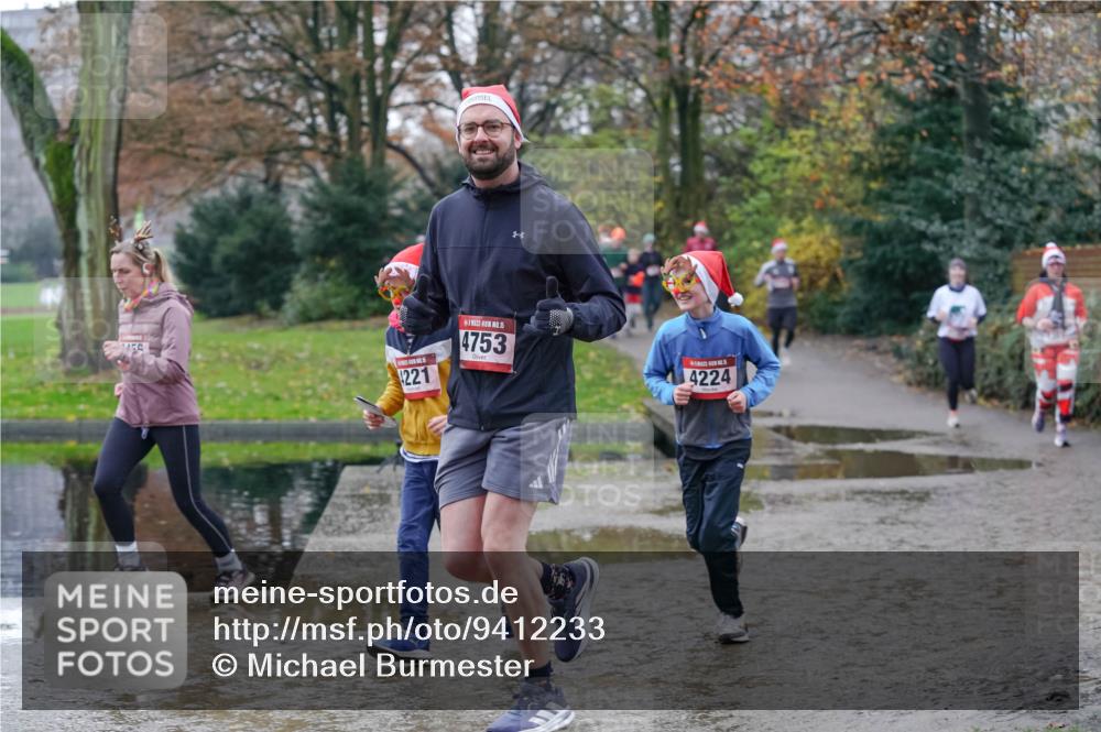 07.12.2025 - St. Pauli X-Mass-Run No. 15 Michael Burmester http://msf.ph/oto/9412233 07.12.2025 11:43:40 Laufen 221, 15, 4753, 4224 meine-sportfotos.de