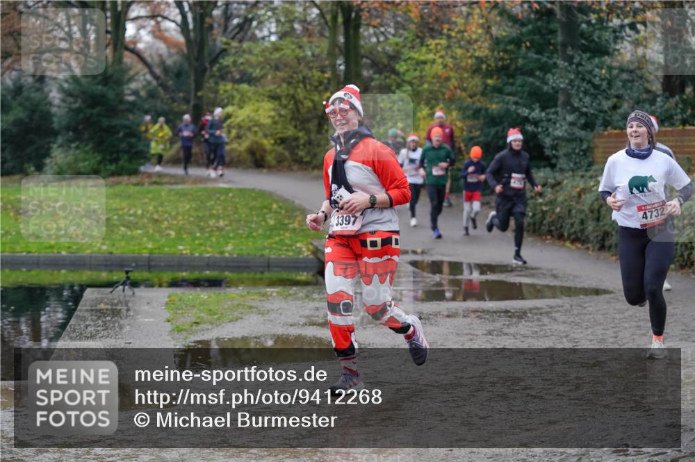 07.12.2025 - St. Pauli X-Mass-Run No. 15 Michael Burmester http://msf.ph/oto/9412268 07.12.2025 11:43:44 Laufen 3397, 4732 meine-sportfotos.de
