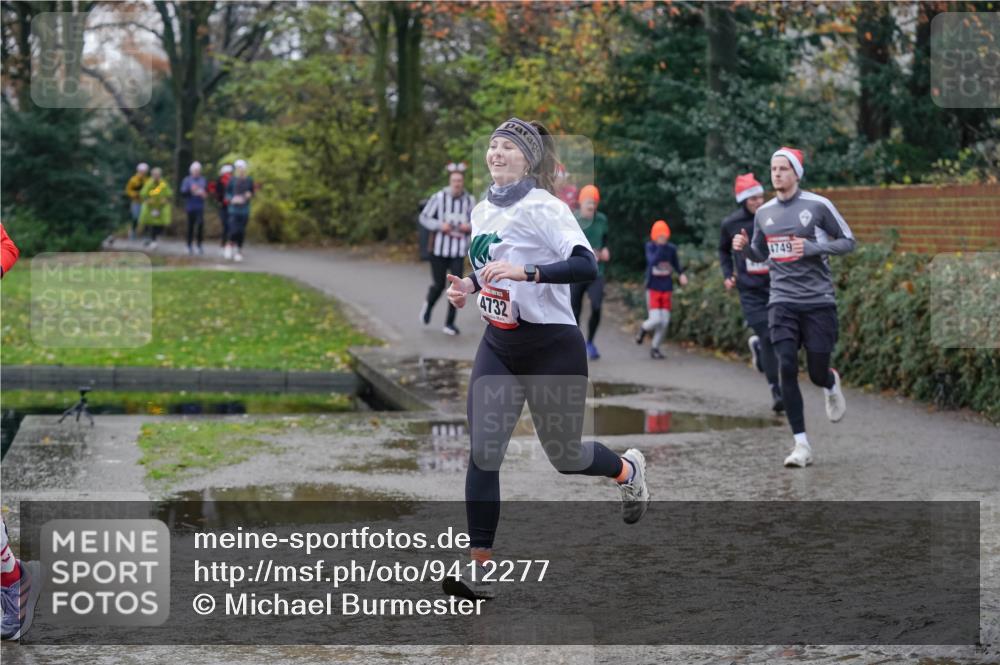 07.12.2025 - St. Pauli X-Mass-Run No. 15 Michael Burmester http://msf.ph/oto/9412277 07.12.2025 11:43:45 Laufen 4732, 1749 meine-sportfotos.de
