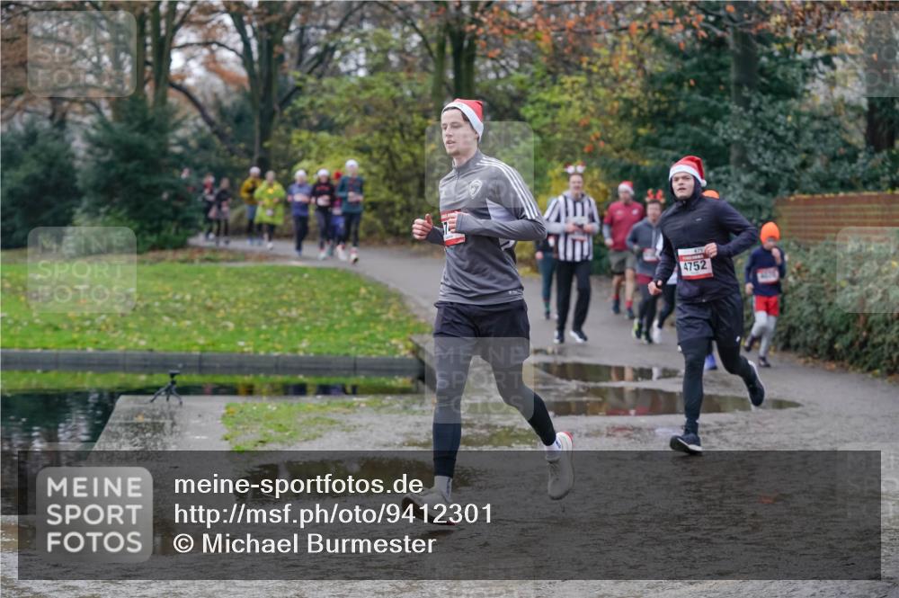 07.12.2025 - St. Pauli X-Mass-Run No. 15 Michael Burmester http://msf.ph/oto/9412301 07.12.2025 11:43:46 Laufen 4752 meine-sportfotos.de