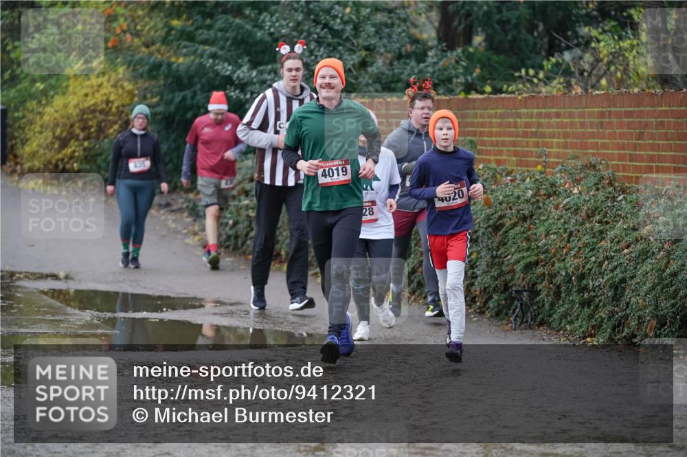 07.12.2025 - St. Pauli X-Mass-Run No. 15 Michael Burmester http://msf.ph/oto/9412321 07.12.2025 11:43:49 Laufen 835, 4019, 28, 4020 meine-sportfotos.de