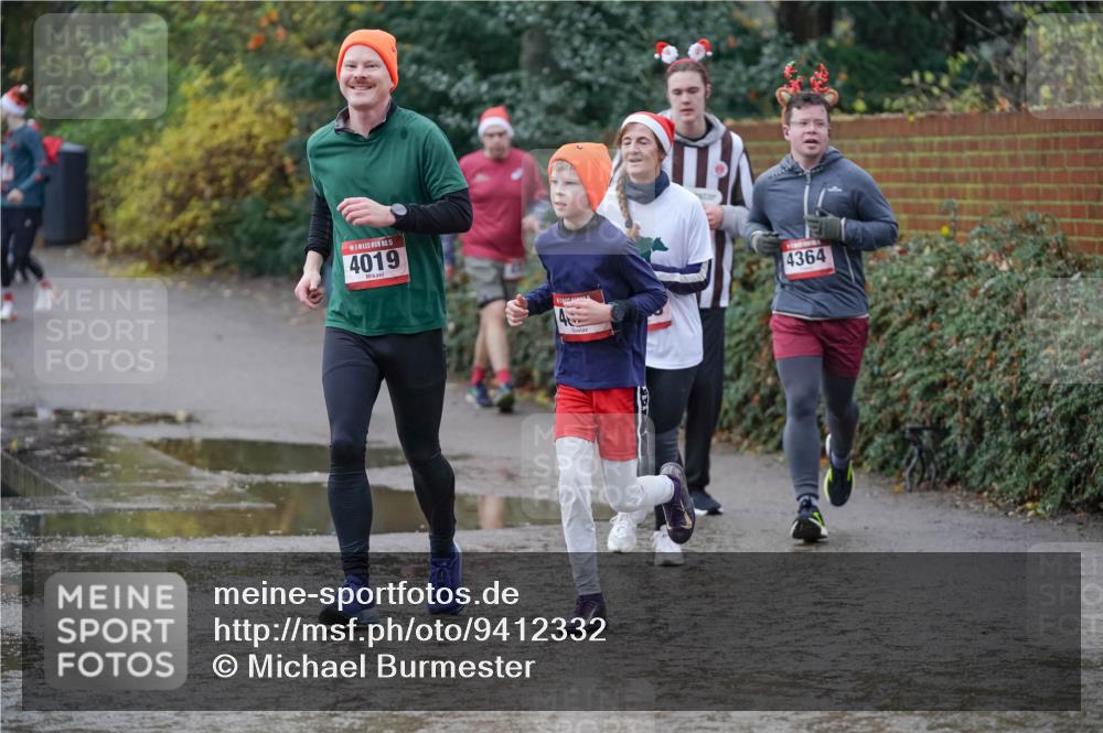 07.12.2025 - St. Pauli X-Mass-Run No. 15 Michael Burmester http://msf.ph/oto/9412332 07.12.2025 11:43:50 Laufen 15, 4019, 4364 meine-sportfotos.de