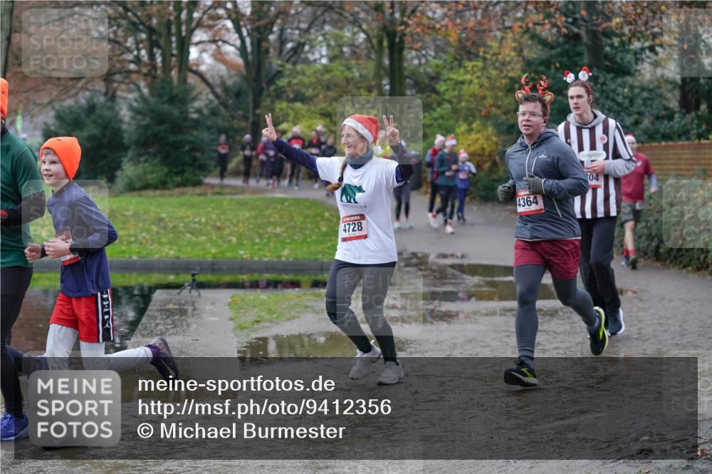 07.12.2025 - St. Pauli X-Mass-Run No. 15 Michael Burmester http://msf.ph/oto/9412356 07.12.2025 11:43:52 Laufen 4364, 04, 4728 meine-sportfotos.de
