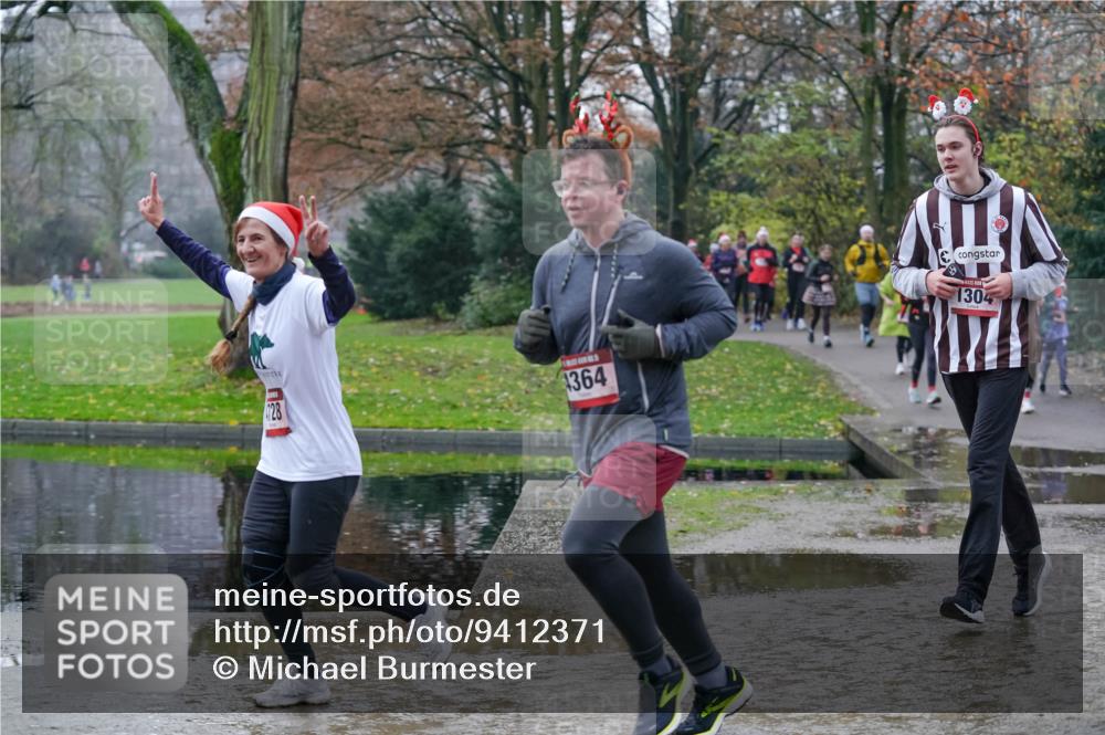 07.12.2025 - St. Pauli X-Mass-Run No. 15 Michael Burmester http://msf.ph/oto/9412371 07.12.2025 11:43:53 Laufen 128, 1364, 1304 meine-sportfotos.de